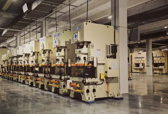 Factories & Plants using on-premise video surveillance